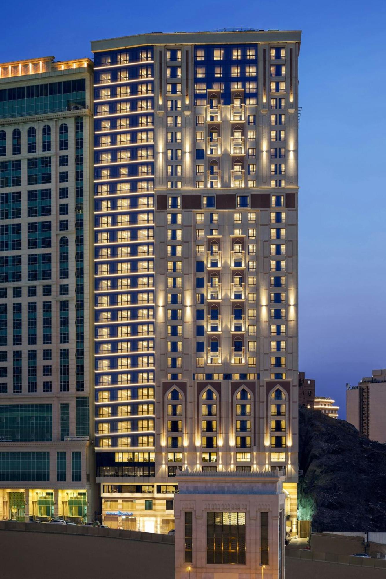 Sheraton Makkah Jabal Al Kaaba Hotel Мека Екстериор снимка The Ritz-Carlton, Riyadh